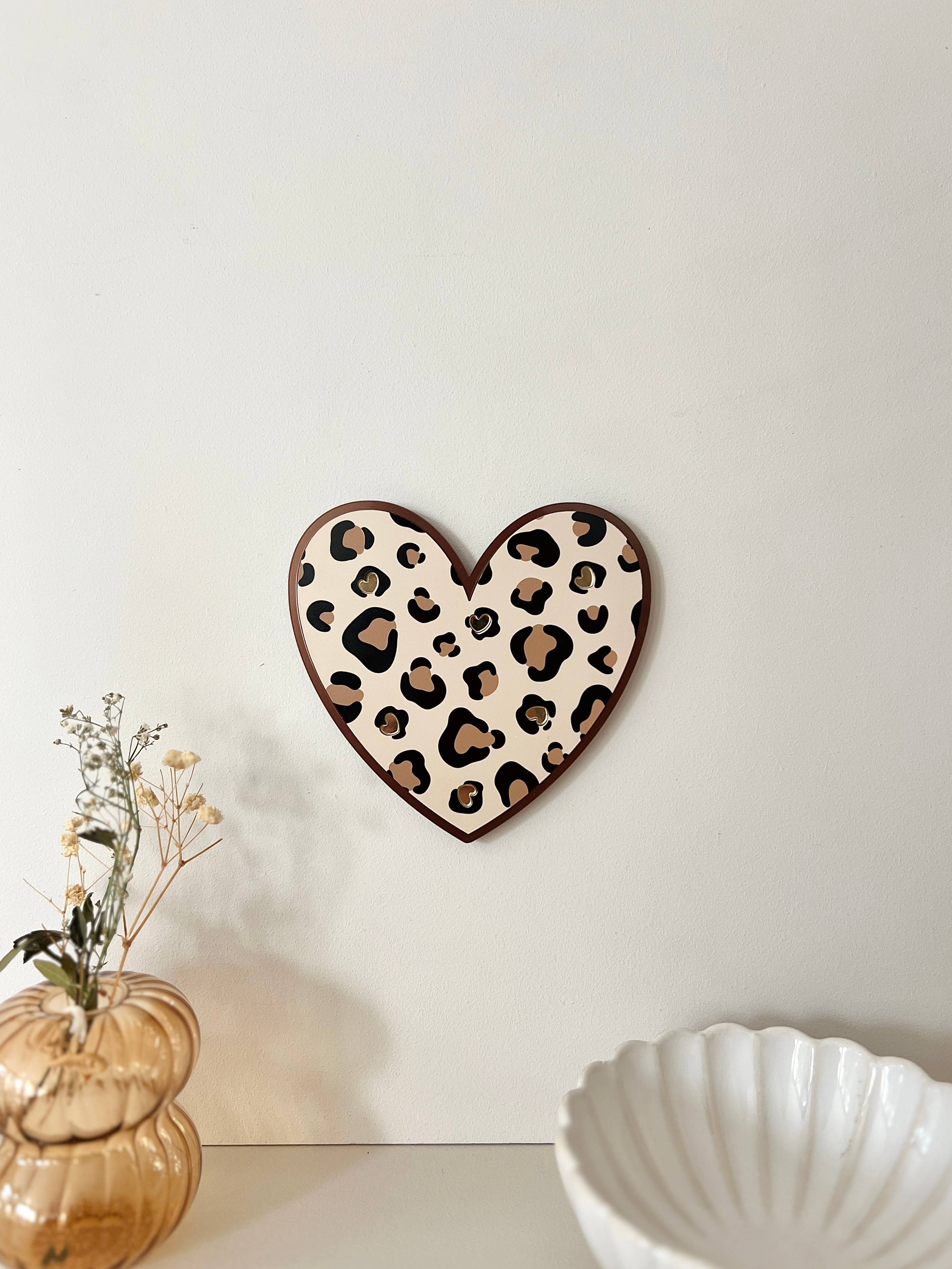 Bijou de mur - Joli coeur léopard